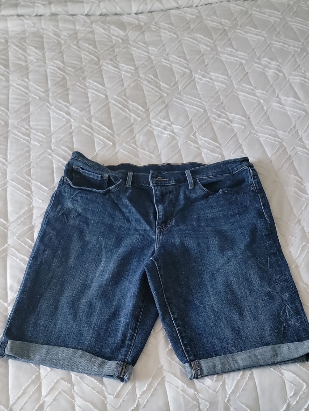 Women’s Dark Blue Denim Roll-Cuff Shorts